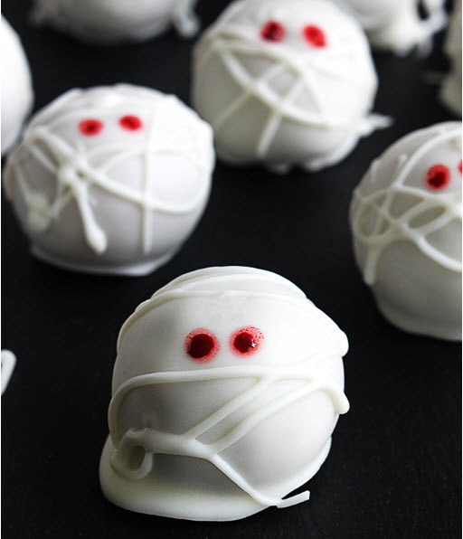 Pumpkin cheesecake truffle mummies