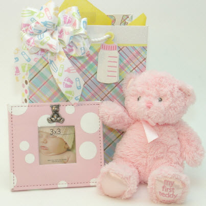 Baby Girl Gift Set Giveaway