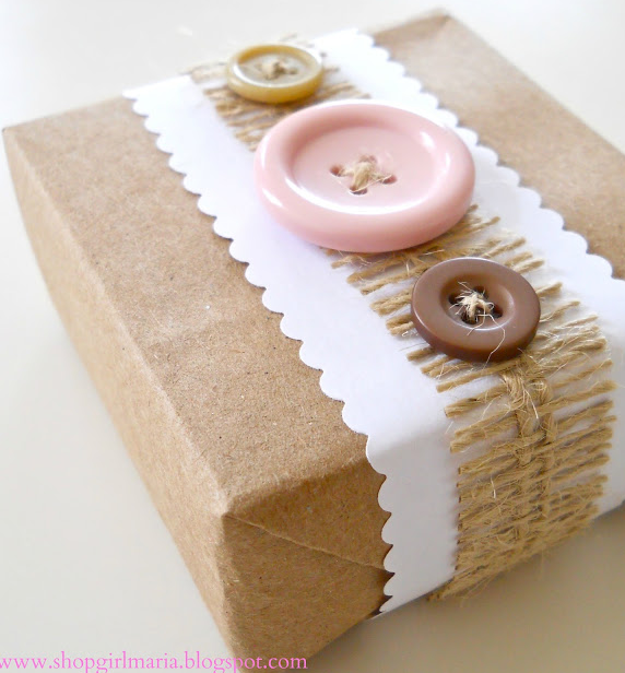 Button and fabric gift wrapping ideas